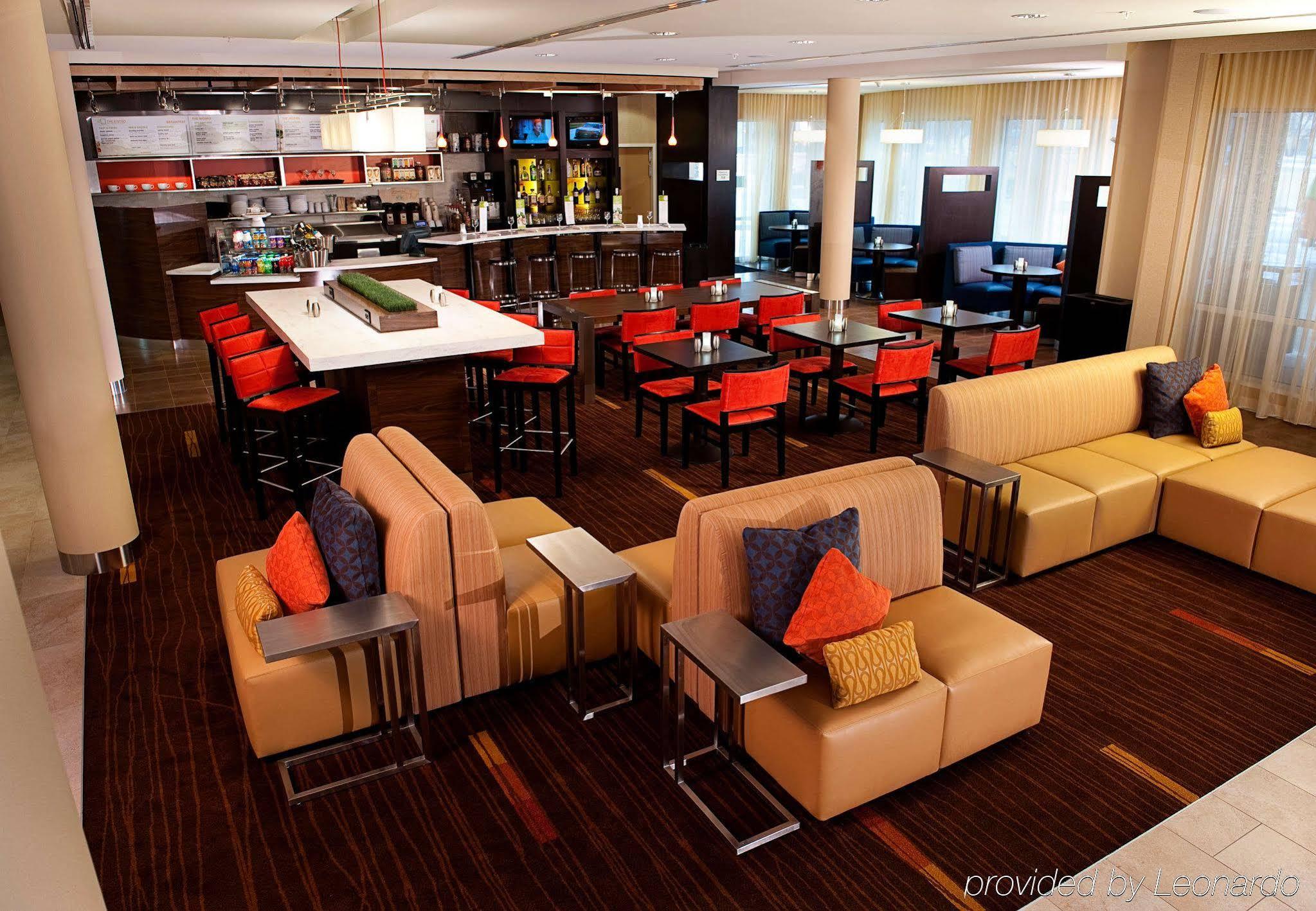 Courtyard Milwaukee Airport Hotell Eksteriør bilde