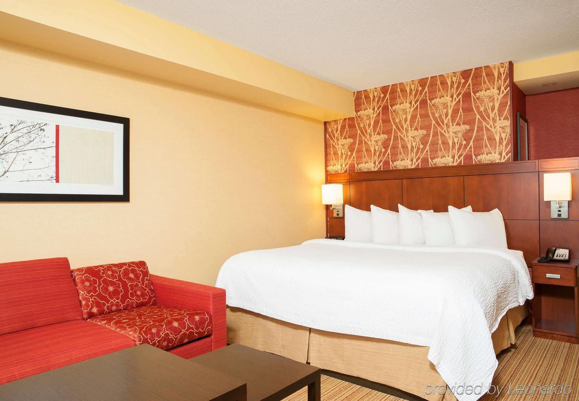 Courtyard Milwaukee Airport Hotell Eksteriør bilde