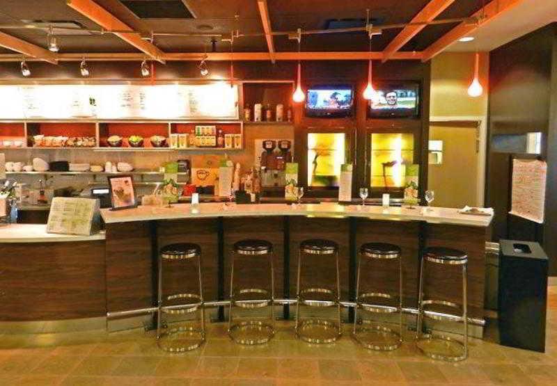 Courtyard Milwaukee Airport Hotell Restaurant bilde
