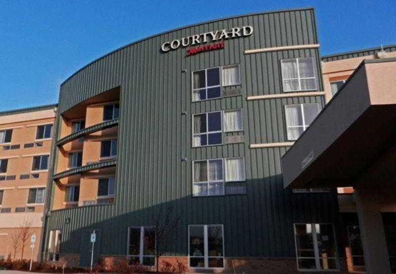 Courtyard Milwaukee Airport Hotell Eksteriør bilde