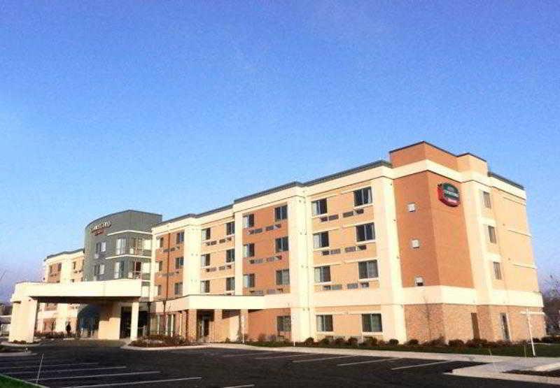 Courtyard Milwaukee Airport Hotell Eksteriør bilde
